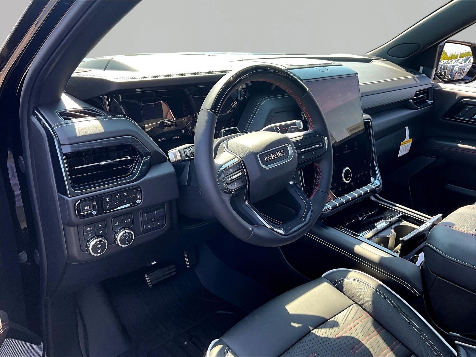 New 2026 GMC Yukon XL AT4 Ultimate AWD/4WD image 16