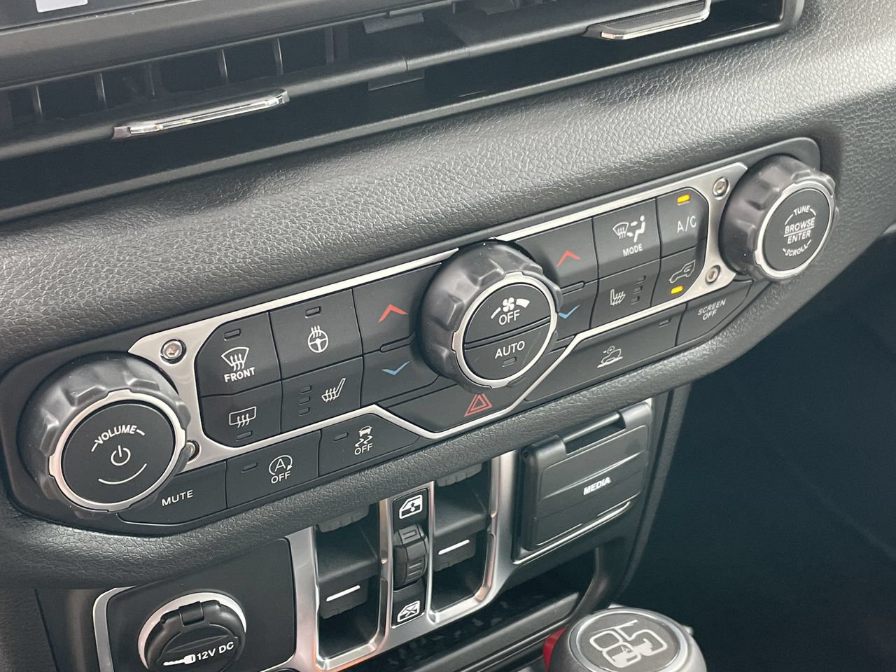 New 2026 Jeep Gladiator Mojave AWD/4WD image 19