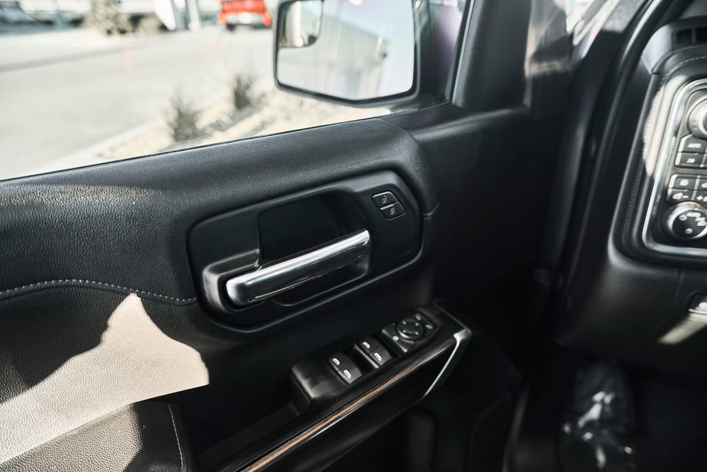 Used 2022 Chevrolet Silverado 1500 RST w/ Z71 Off-Road Package AWD/4WD image 14