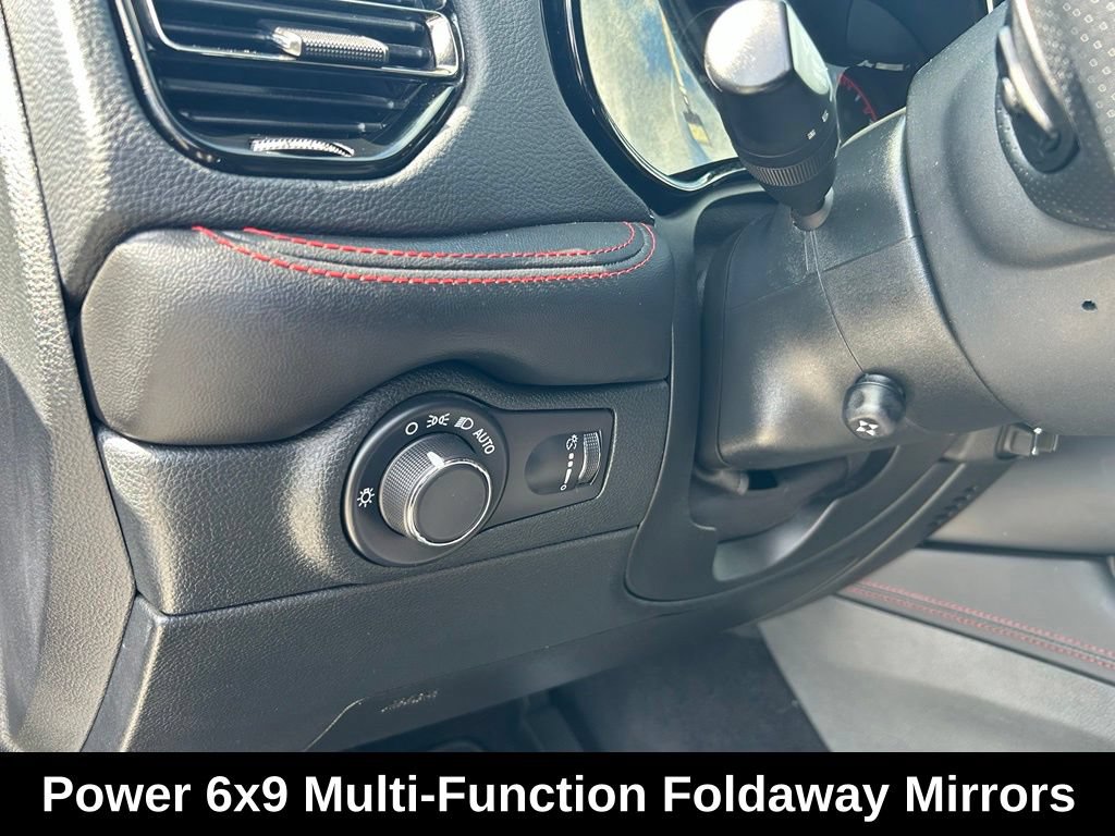 Used 2024 Dodge Durango GT RWD image 19