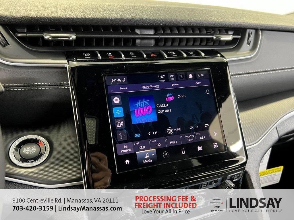 New 2025 Jeep Grand Cherokee Altitude AWD/4WD image 38