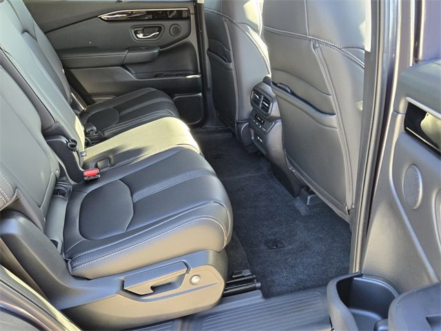 Used 2023 Honda Pilot Touring image 16
