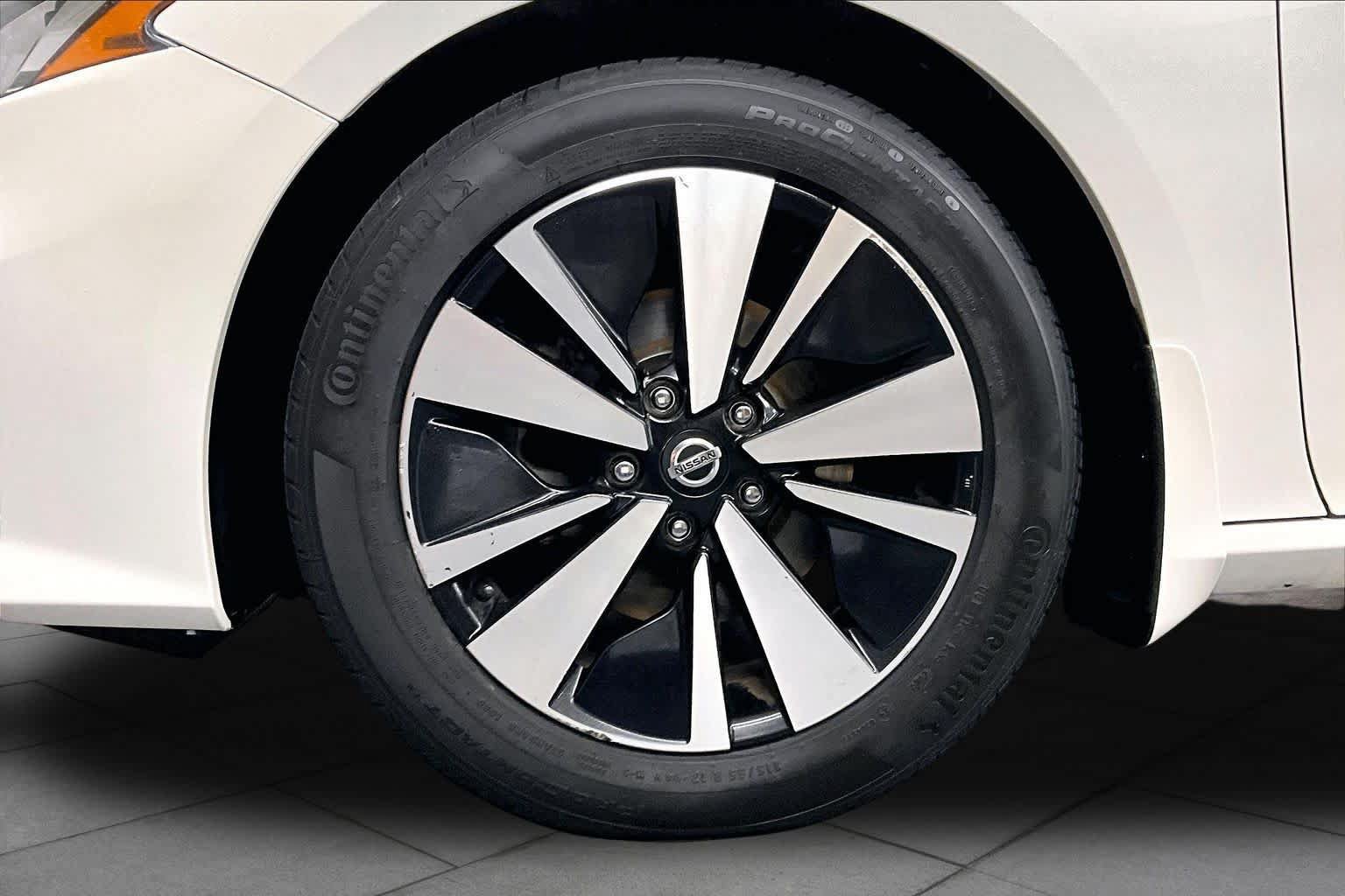 Used 2019 Nissan Altima 2.5 SV FWD image 10