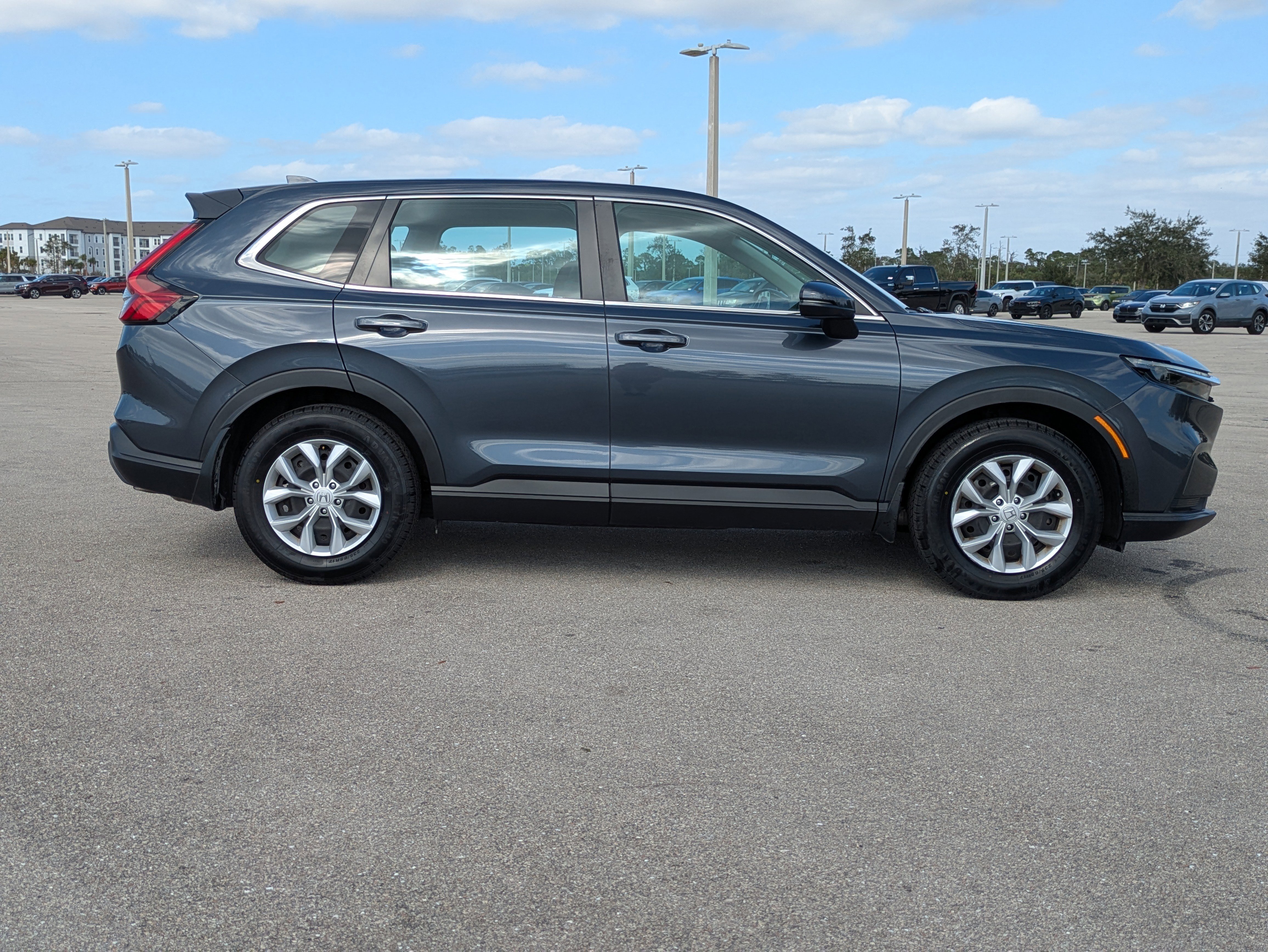 Used 2024 Honda CR-V LX image 4