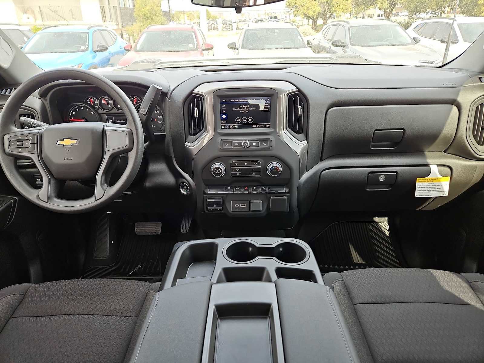 Used 2025 Chevrolet Silverado 2500 Custom w/ Custom Convenience Package image 12