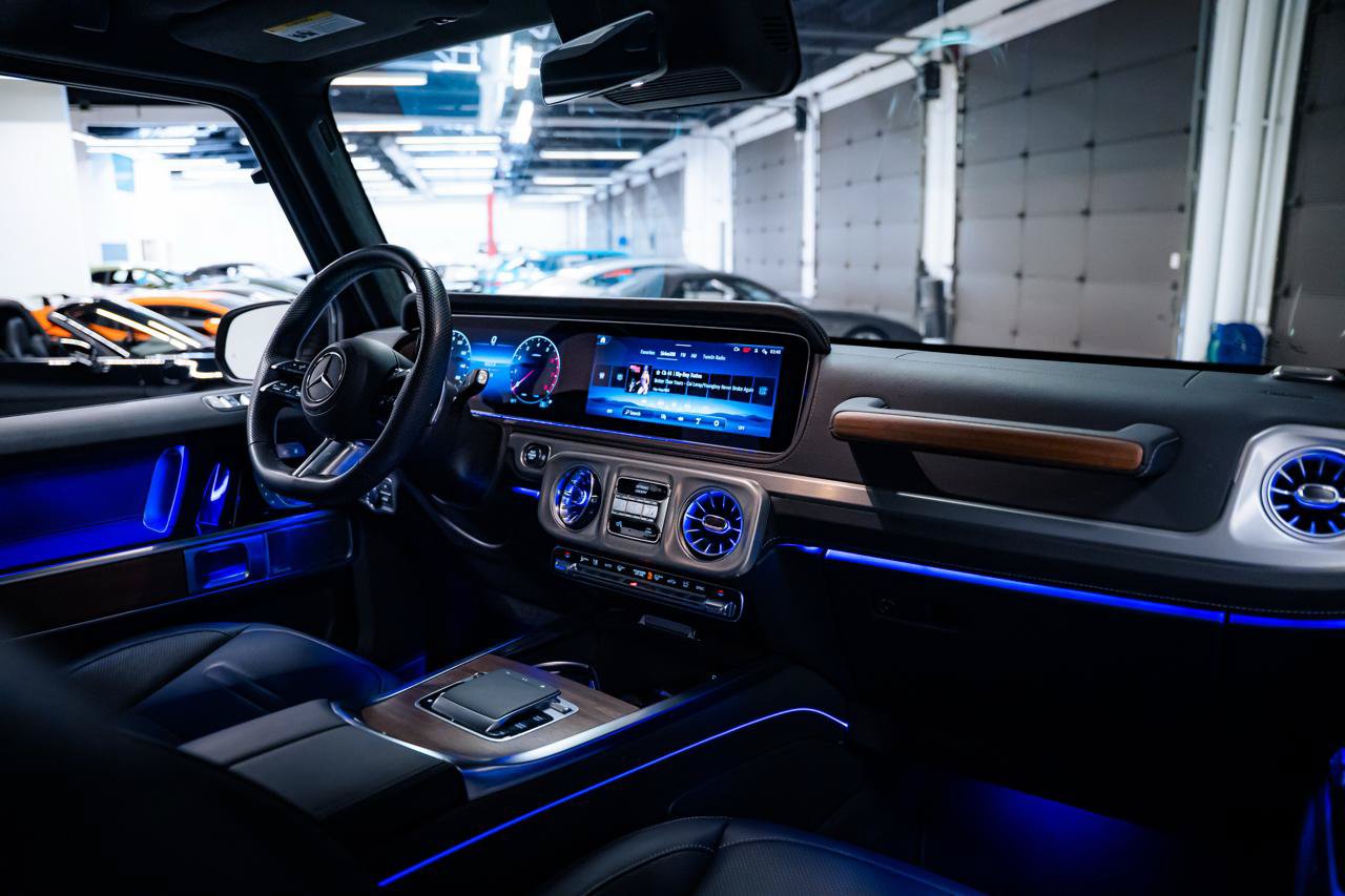 Used 2025 Mercedes-Benz G 550 image 39