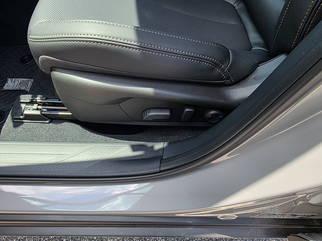 New 2026 Subaru Outback Limited AWD/4WD image 19
