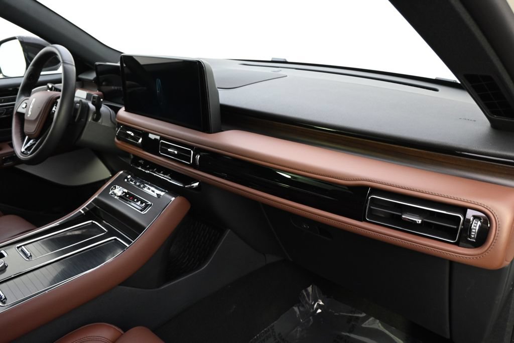 New 2026 Lincoln Aviator Reserve AWD/4WD image 15