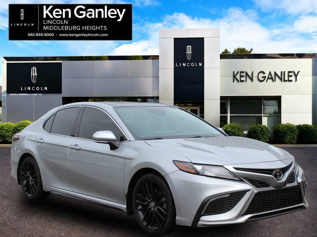 Used 2022 Toyota Camry XSE AWD/4WD image 1