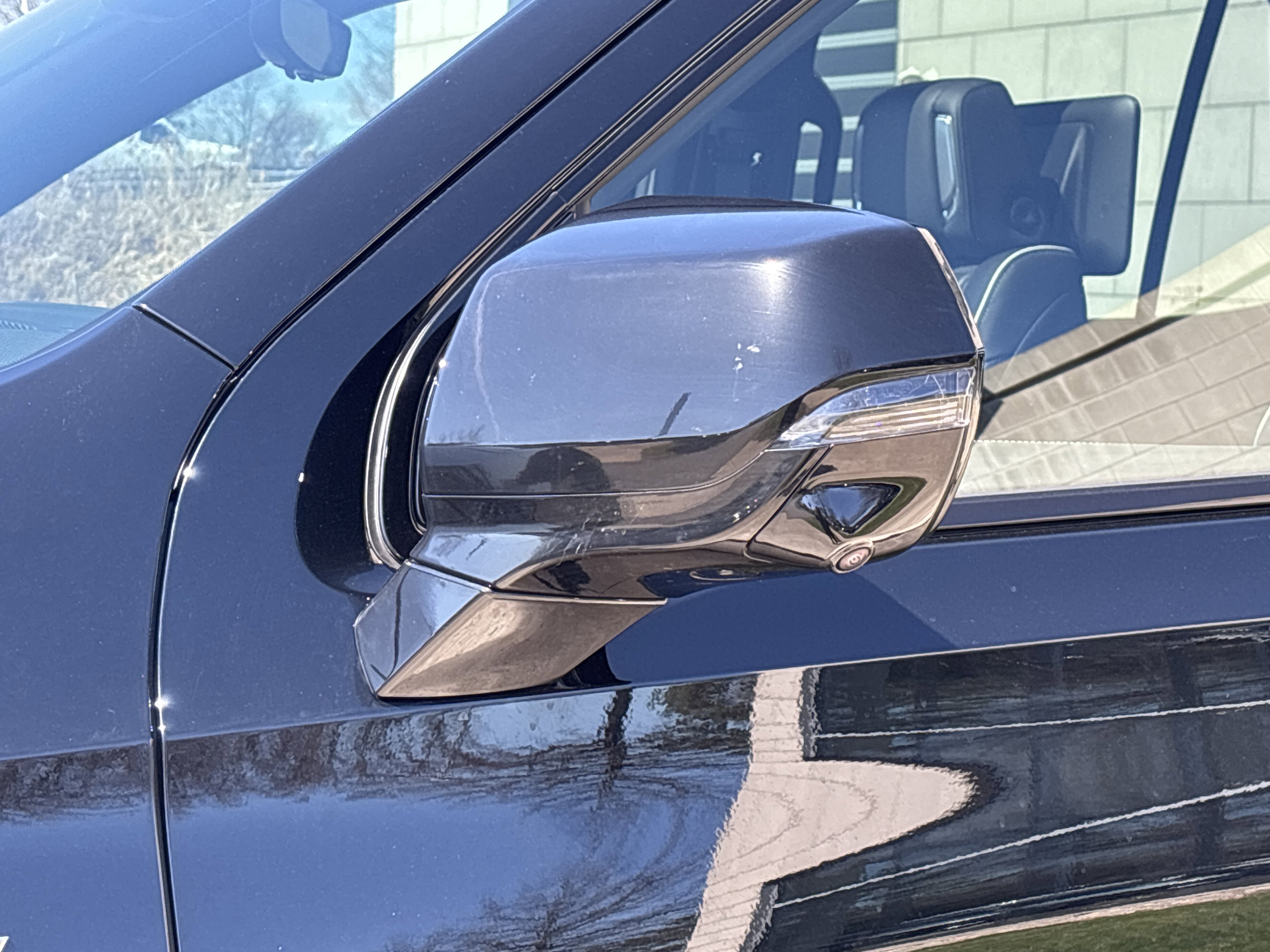 Used 2026 Cadillac Escalade Platinum Sport w/ LPO, ONYX Package image 19