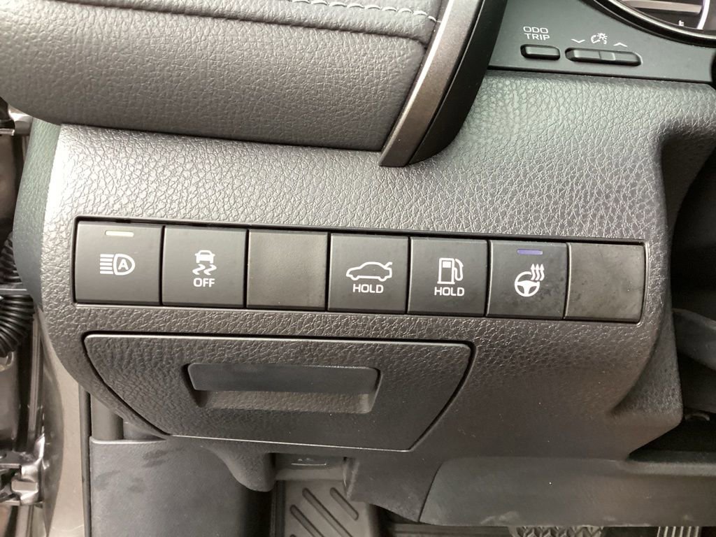 Used 2024 Toyota Camry XSE w/ Navigation Package FWD image 18