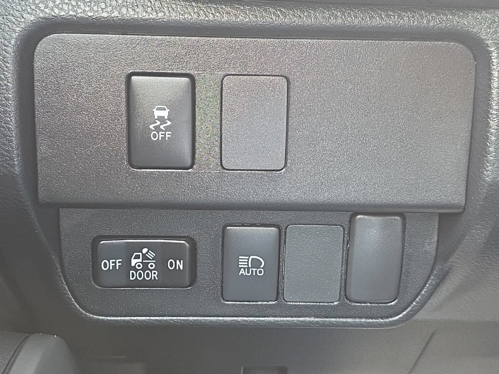 Used 2023 Toyota Tacoma SR AWD/4WD image 22