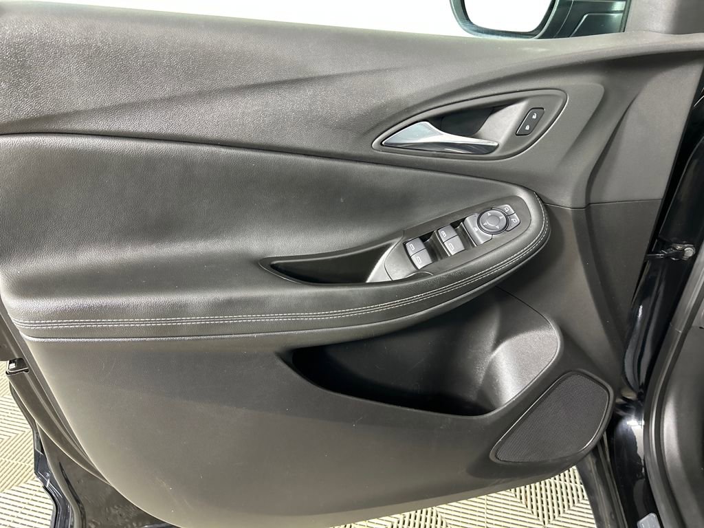 Used 2023 Buick Encore GX Preferred w/ Cold Weather Comfort Package image 11