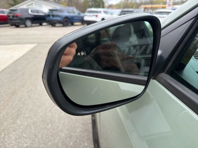 Certified 2025 Chevrolet Trax ACTIV w/ Sunroof Package FWD image 10