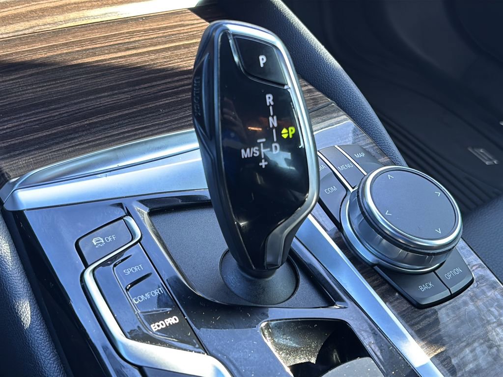 Used 2019 BMW 530i w/ Convenience Package image 35