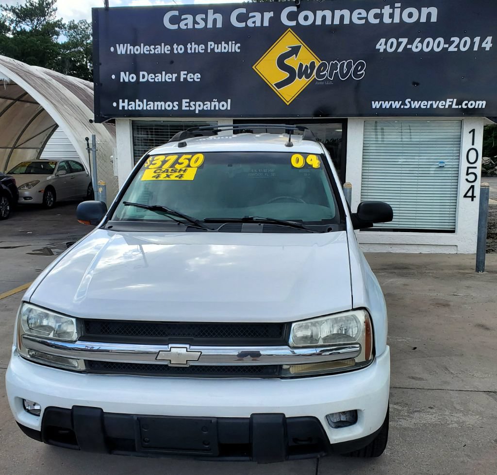 Used 2004 Chevrolet TrailBlazer 4WD w/ LT Preferred Equipment Group image 2