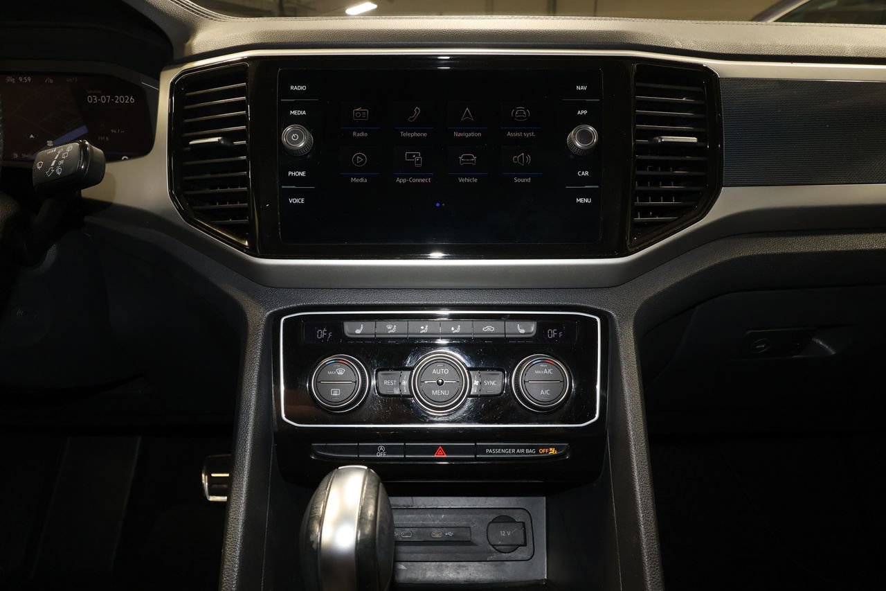 Used 2023 Volkswagen Atlas SEL R-Line AWD/4WD image 15