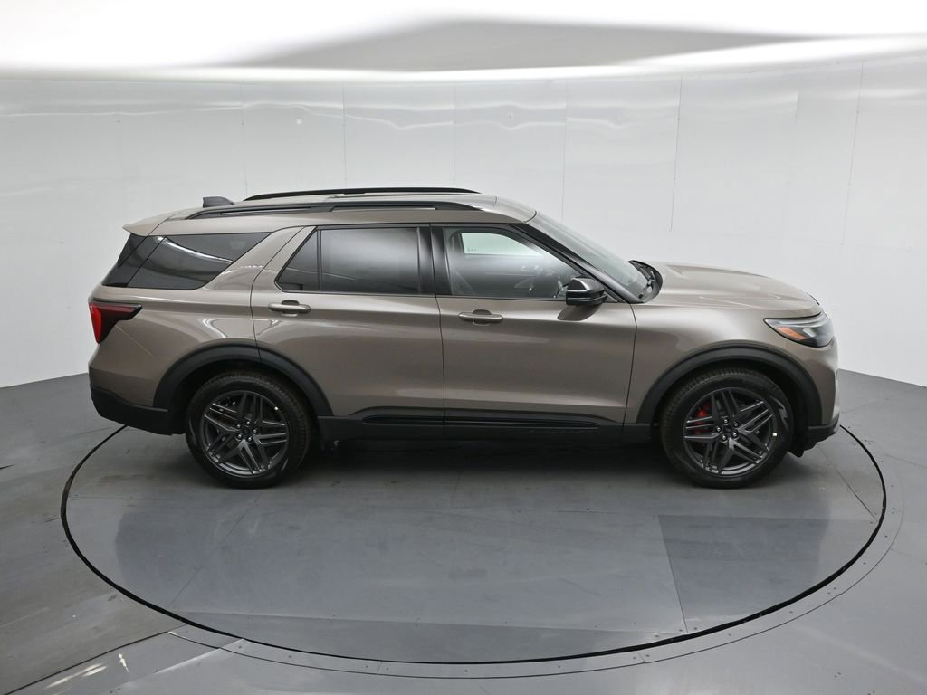 New 2026 Ford Explorer ST w/ Sun And Sound Package image 40