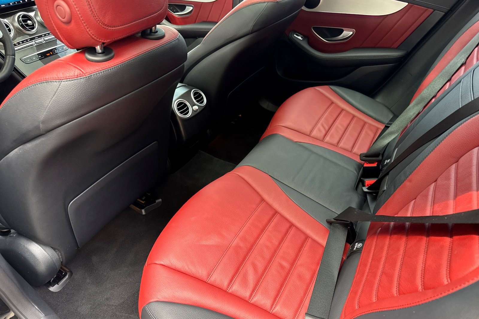 Used 2022 Mercedes-Benz GLC 43 AMG 4MATIC image 24