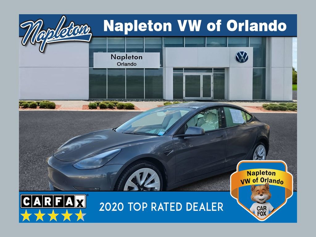 Used 2023 Tesla Model 3 Standard Range image 1