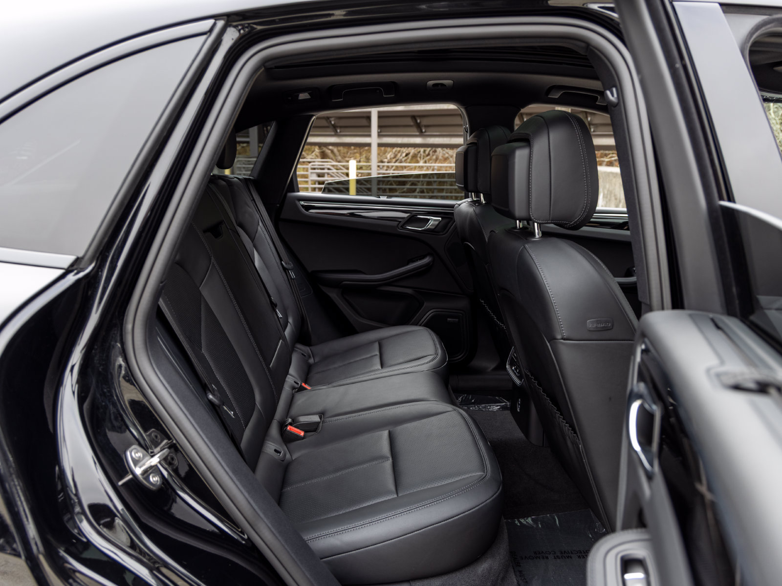Used 2026 Porsche Macan AWD/4WD image 52