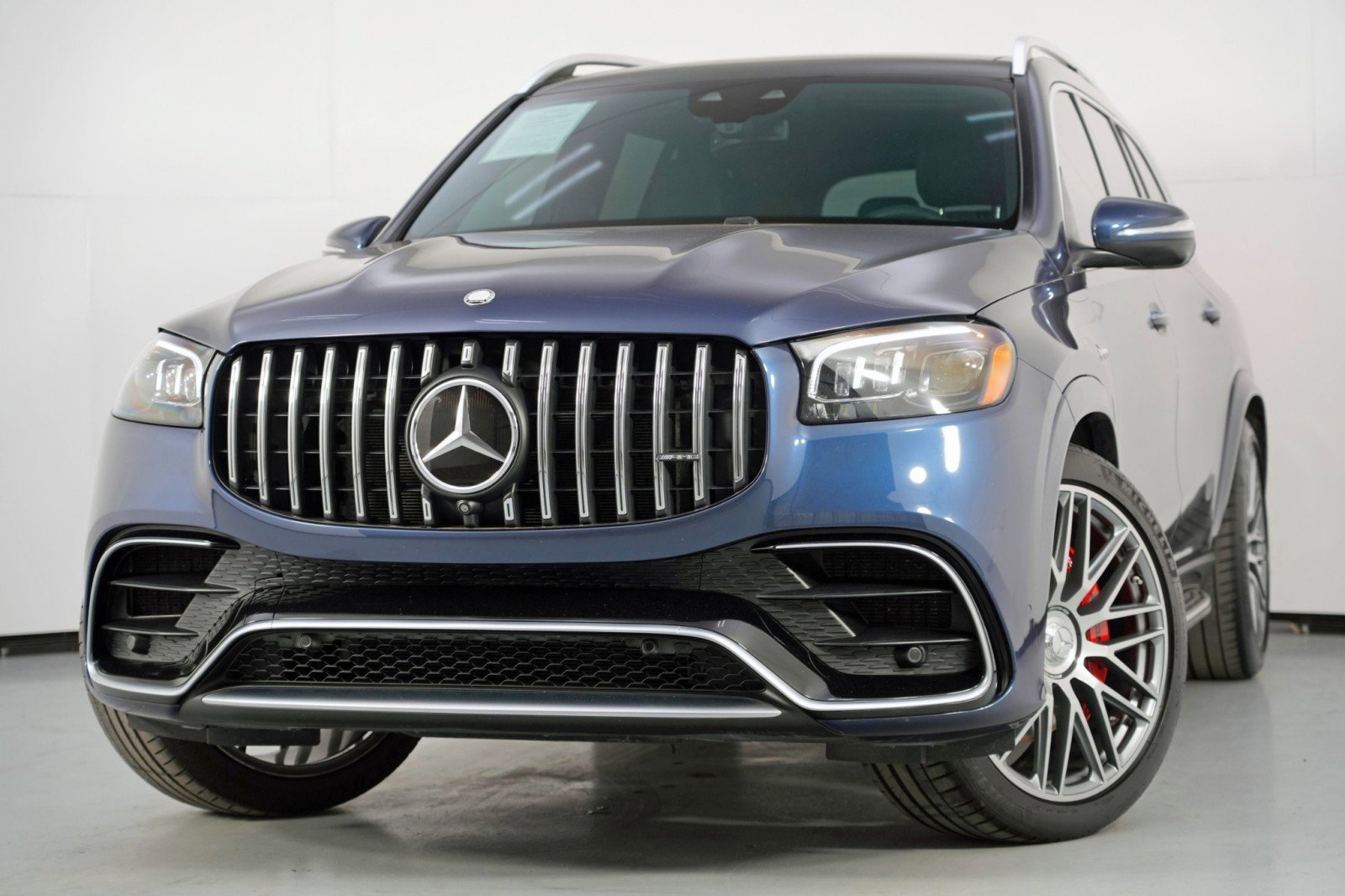 Used 2024 Mercedes-Benz GLS 63 AMG 4MATIC image 3