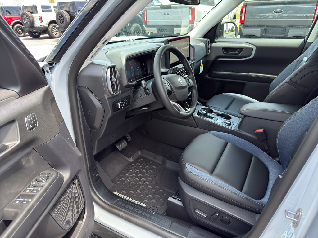 New 2026 Ford Bronco Sport Outer Banks w/ Outer Banks Tech Package+ AWD/4WD image 9