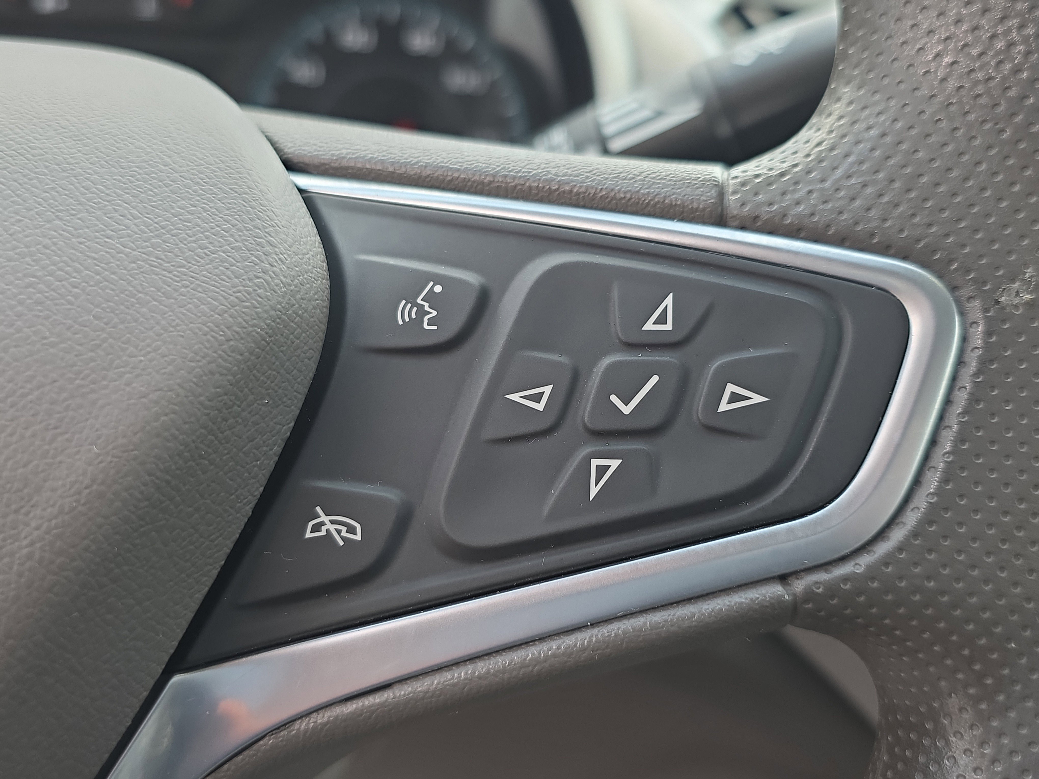 Used 2023 Chevrolet Malibu LS image 27