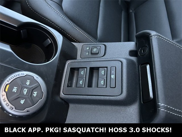 New 2025 Ford Bronco Badlands w/ Sasquatch Package image 17