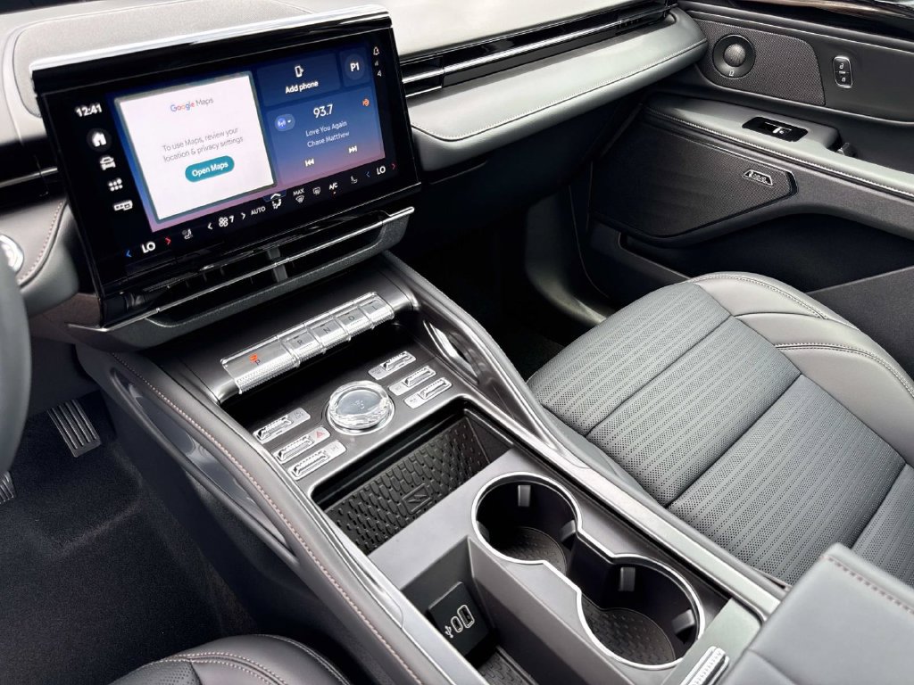New 2026 Lincoln Nautilus Reserve w/ Jet Appearance Package AWD/4WD image 25