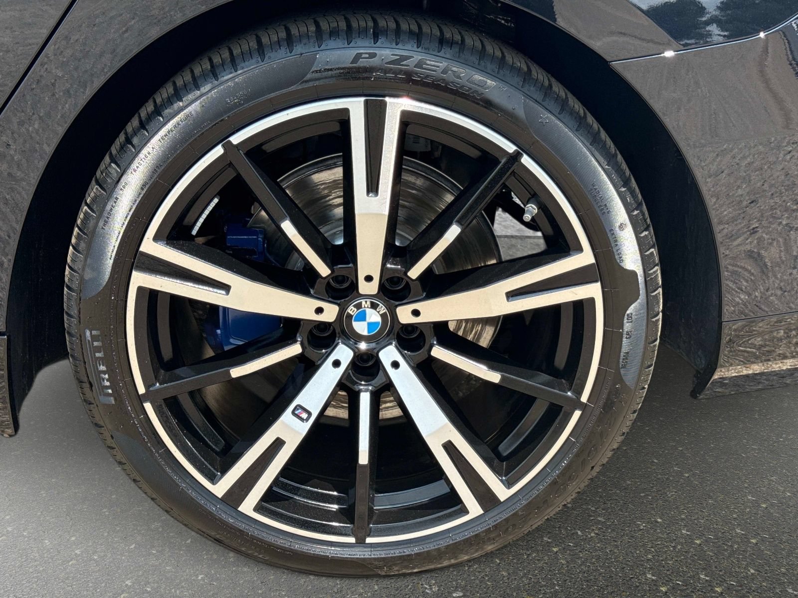 Used 2026 BMW 530i w/ M Sport Package RWD image 10