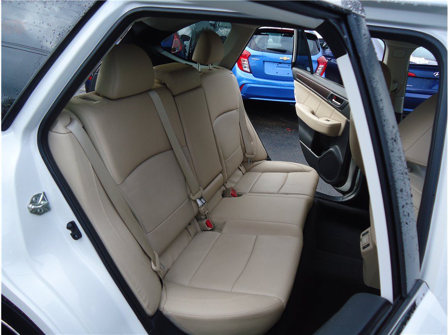 Used 2018 Subaru Outback 2.5i Limited AWD/4WD image 12