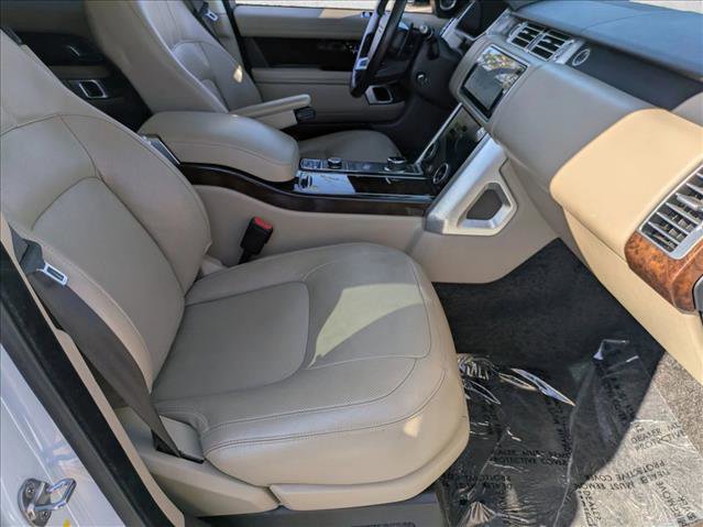 Used 2020 Land Rover Range Rover HSE image 20