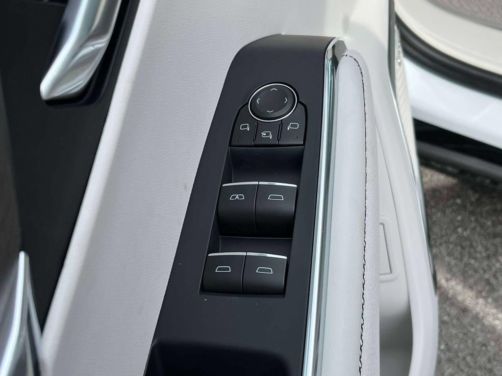 New 2026 GMC Acadia Denali w/ Super Cruise Package FWD image 21