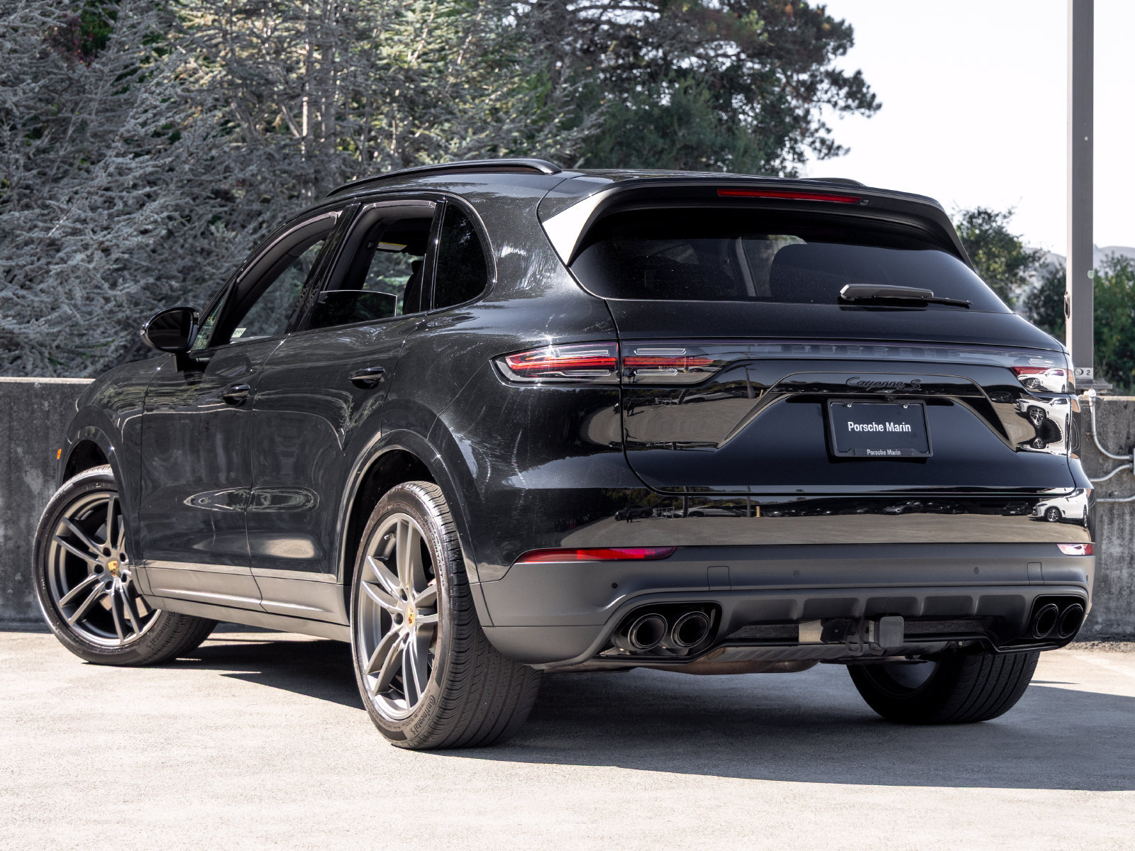 Certified 2023 Porsche Cayenne S Platinum AWD/4WD image 3