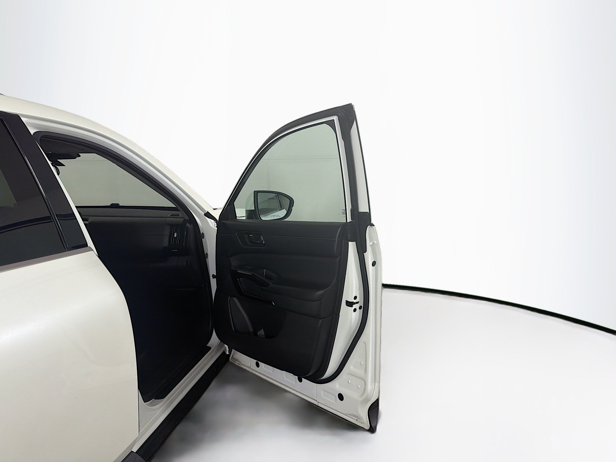 Used 2024 Nissan Pathfinder SV FWD image 31