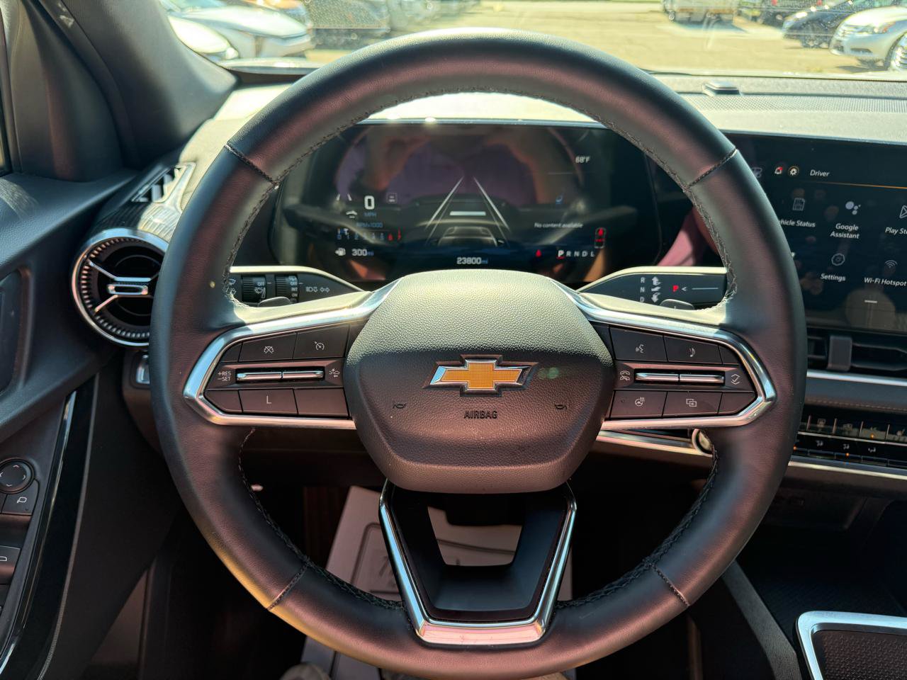 Used 2025 Chevrolet Equinox LT FWD image 13