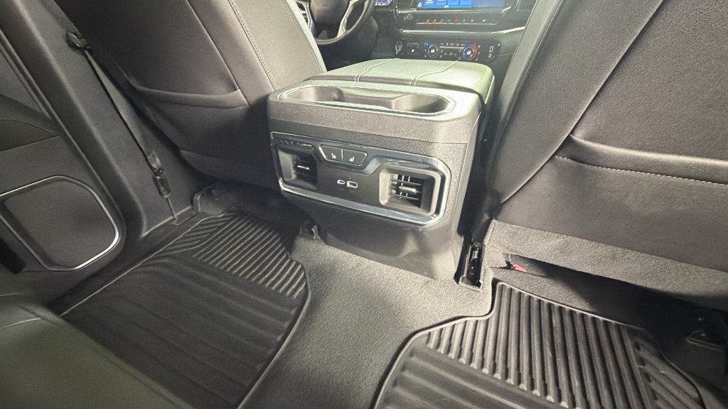 Certified 2024 Chevrolet Silverado 1500 LTZ w/ Technology Package AWD/4WD image 32