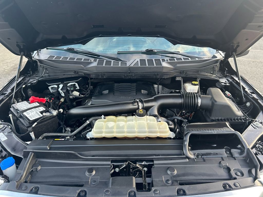 Used 2021 Ford F150 Platinum w/ FX4 Off-Road Package image 29