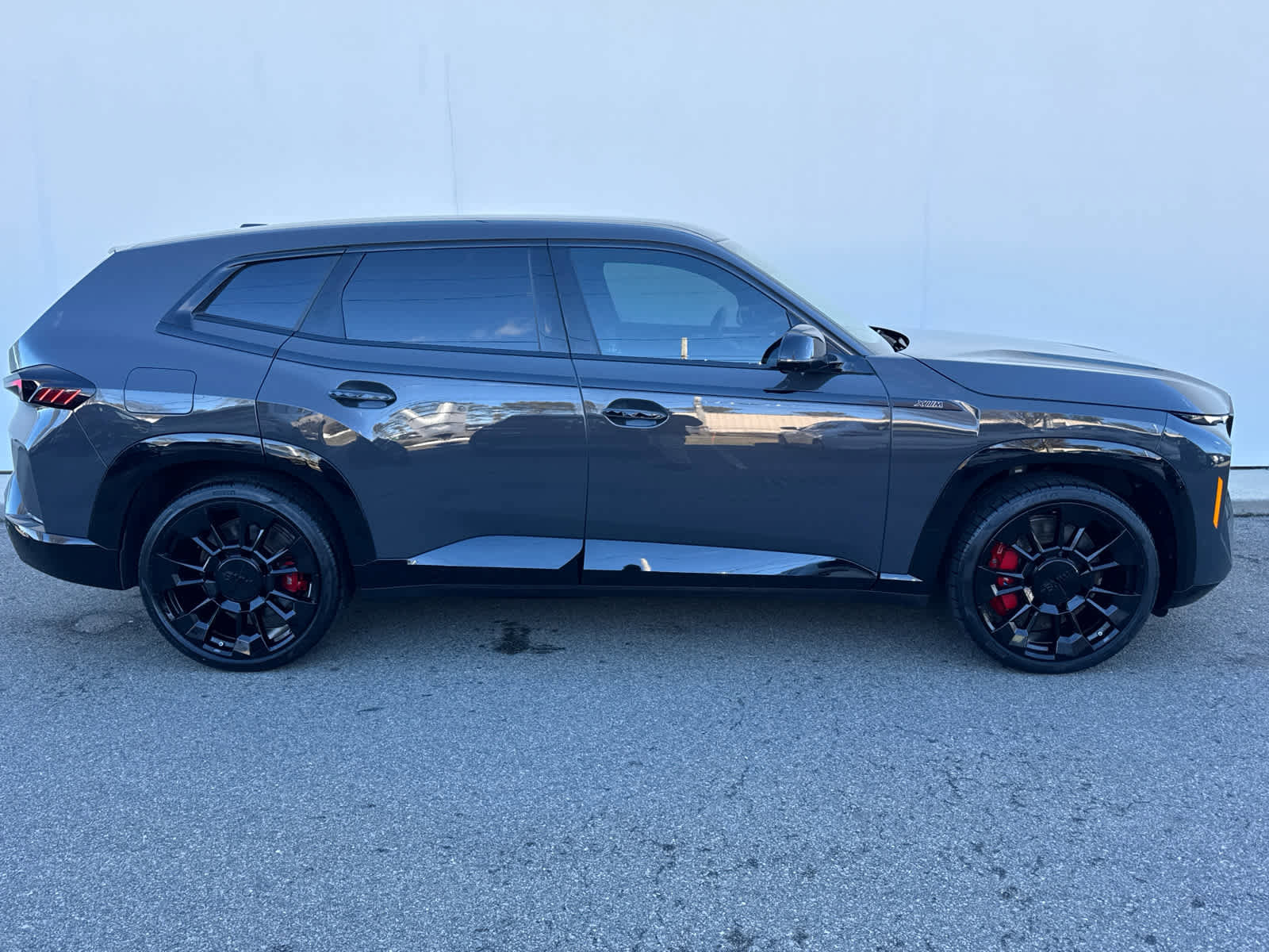 Certified 2025 BMW XM image 3