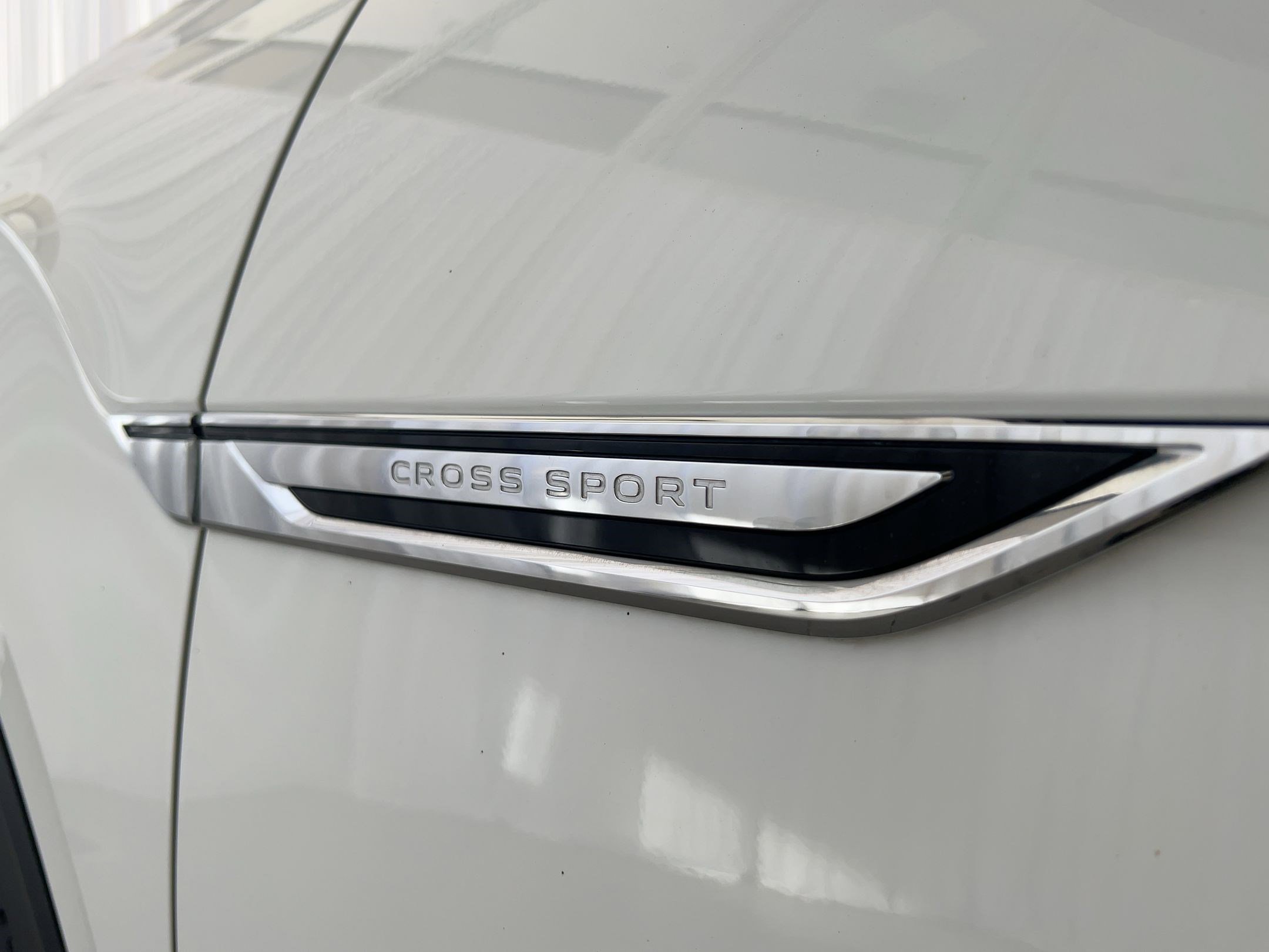 Used 2022 Volkswagen Atlas Cross Sport SEL image 37