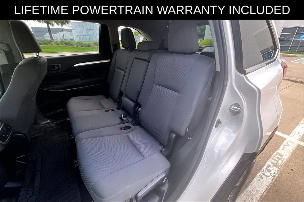 Used 2019 Toyota Highlander LE FWD image 27