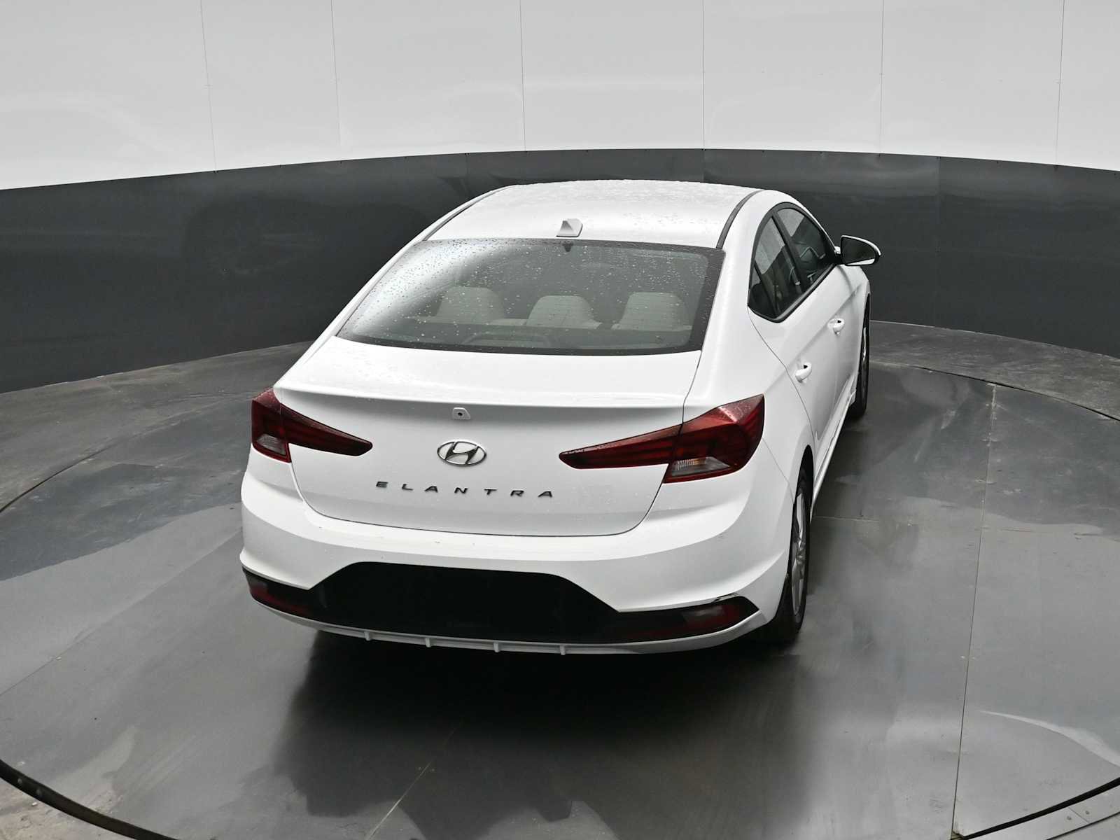 Used 2020 Hyundai Elantra SEL image 25