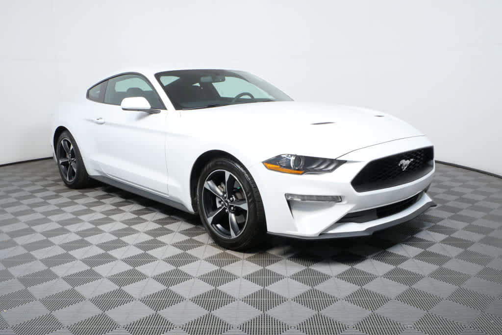 Used 2019 Ford Mustang Coupe image 1