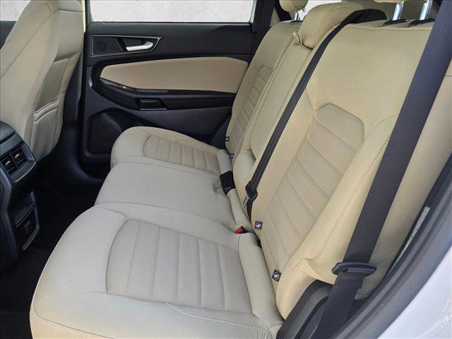 Used 2020 Ford Edge SE image 20
