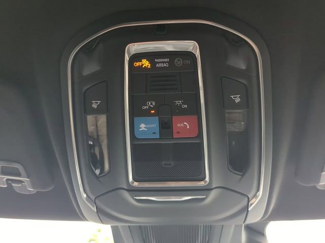 Used 2025 Dodge Charger R/T Scat Pack w/ Track Pack image 21