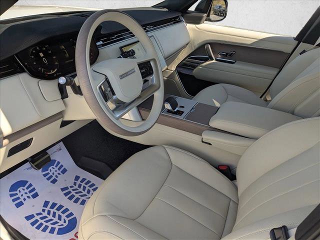 New 2026 Land Rover Range Rover SE video 3