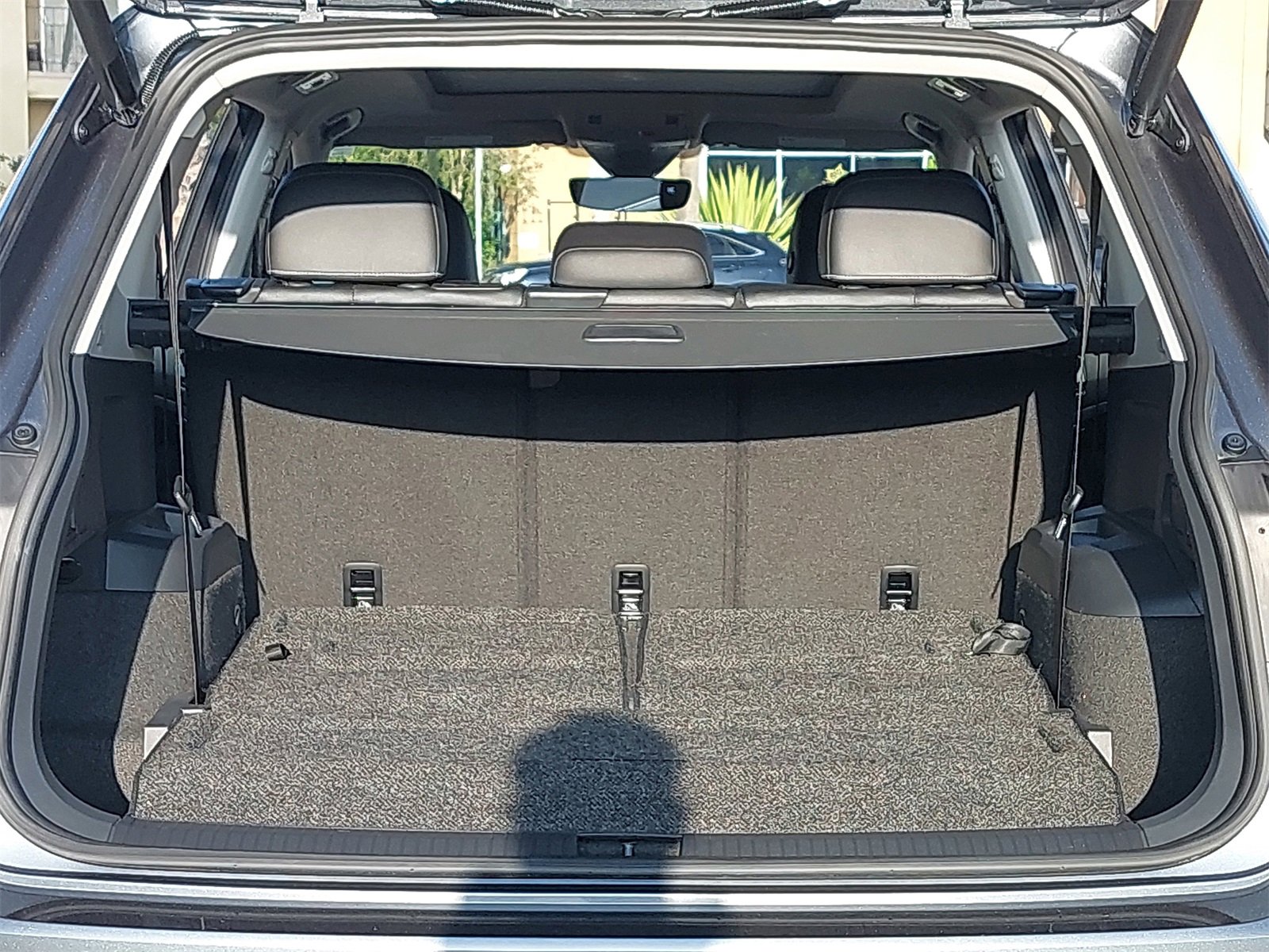 Used 2021 Volkswagen Tiguan SEL image 13