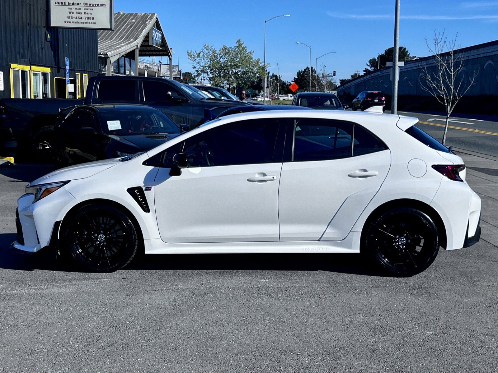 Used 2023 Toyota Corolla Core w/ Performance Package image 9