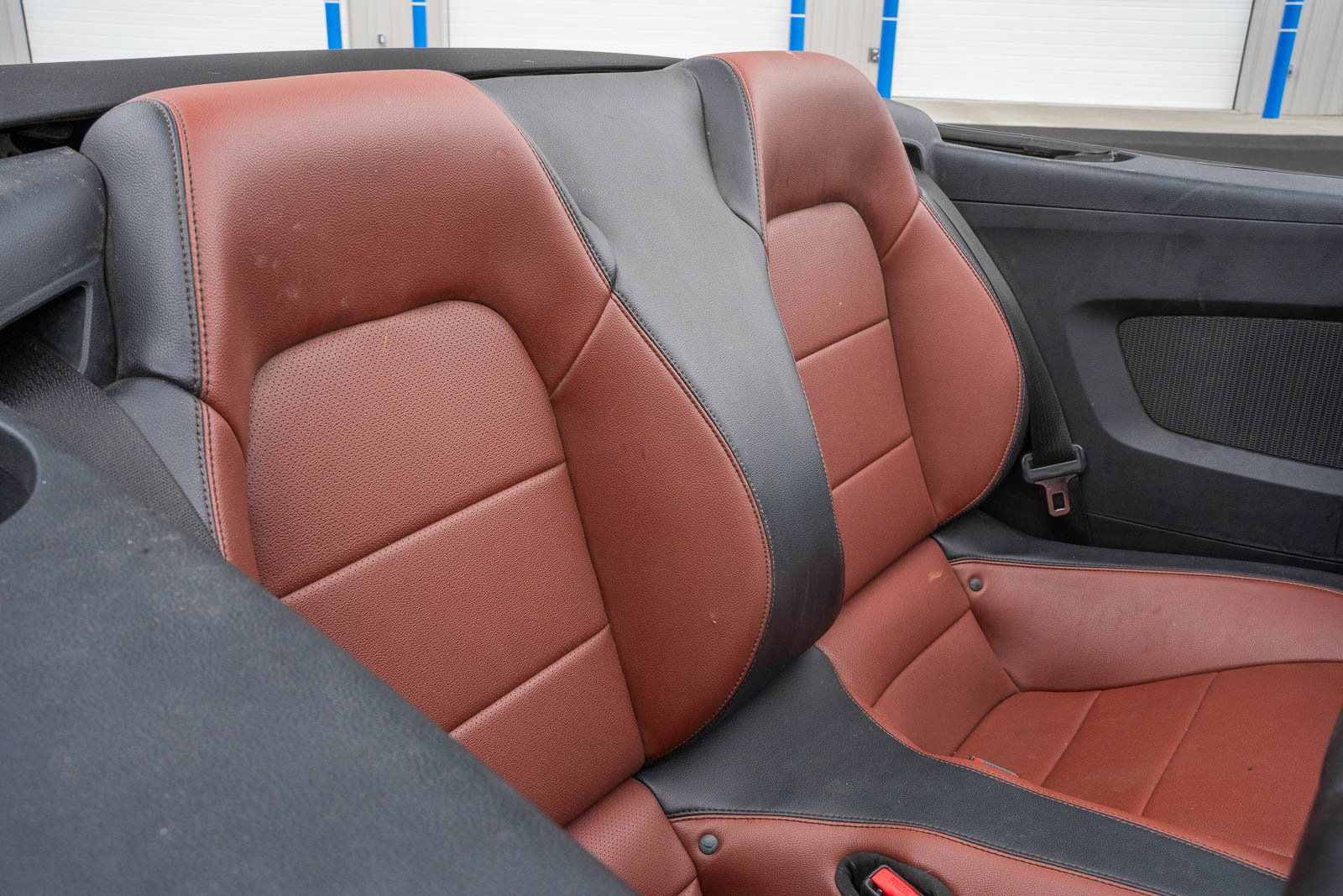 Used 2016 Ford Mustang Premium RWD image 18